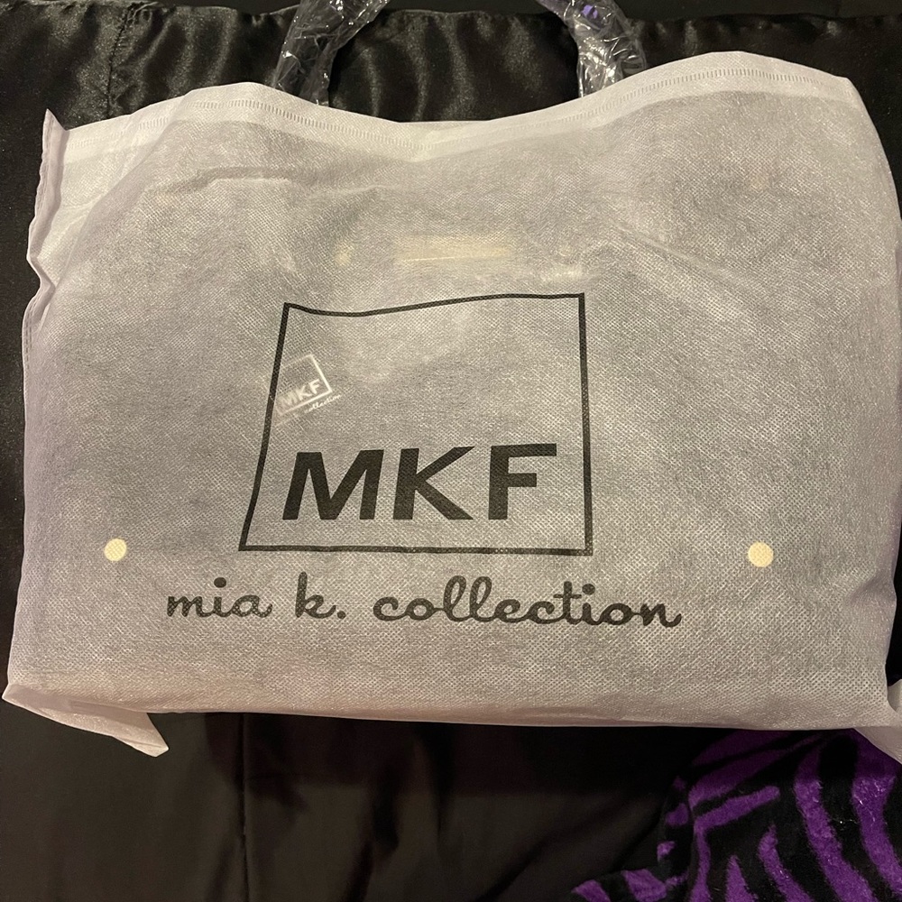 MFK Collection Purse - Picture 5 of 12